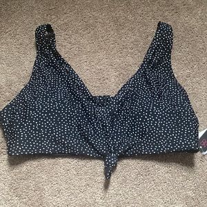 No Boundaries Polka Dot Knotted Bikini Top Size XL NWT!